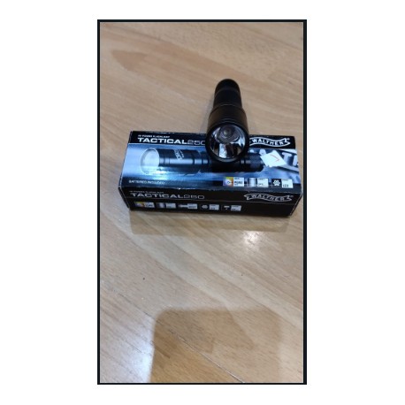 Lanterna tactical